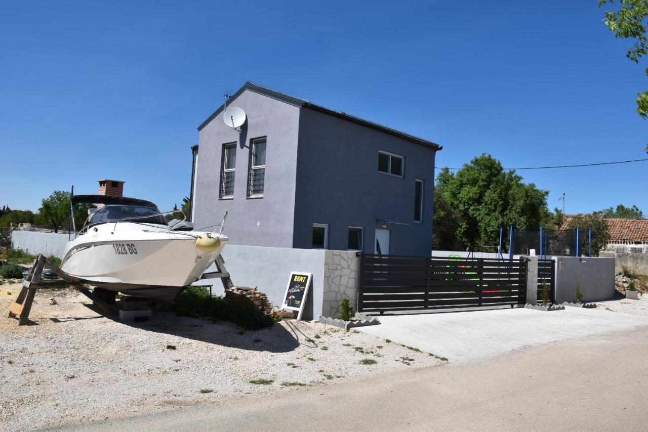 Villa Luna Biograd Na Moru Exterior photo